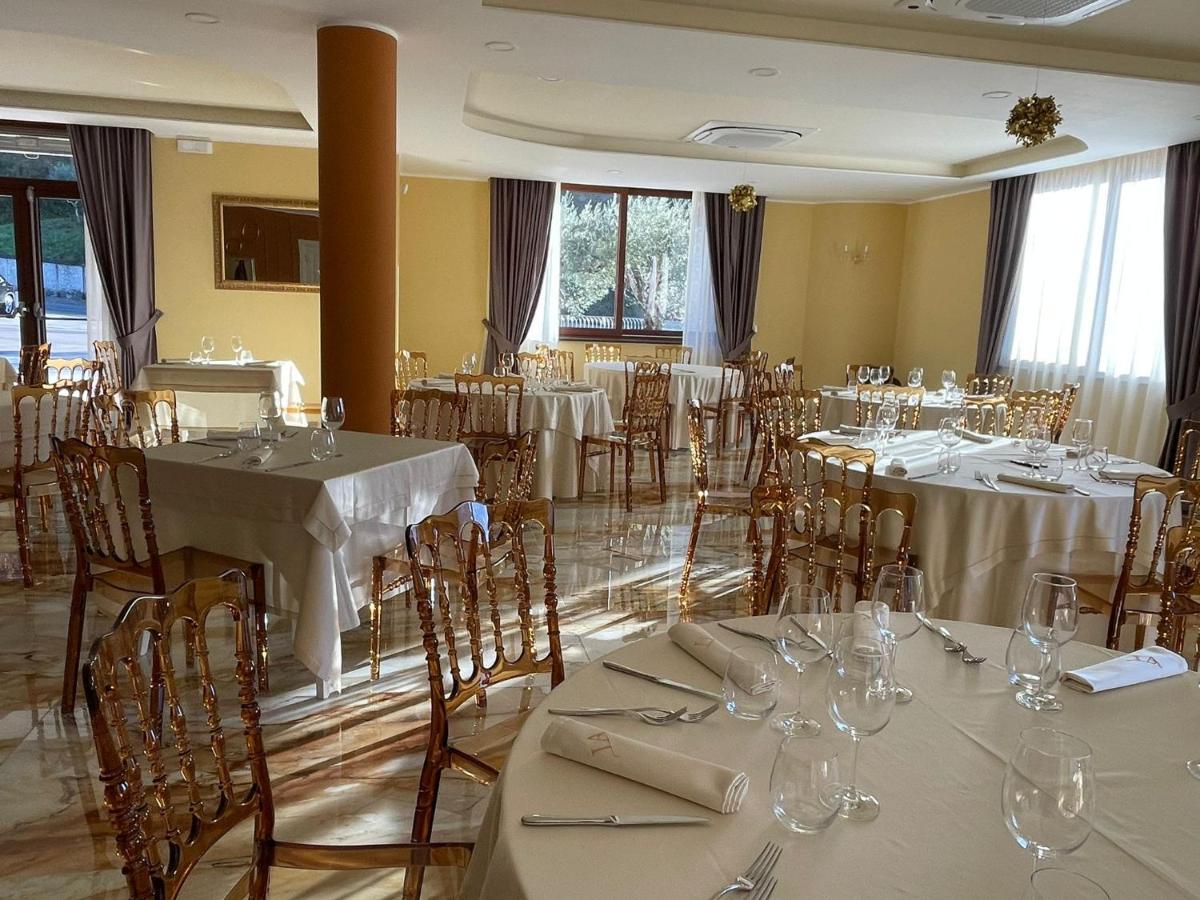 Hotel Ristorante Villa Terry Lauria Inferiore Eksteriør bilde