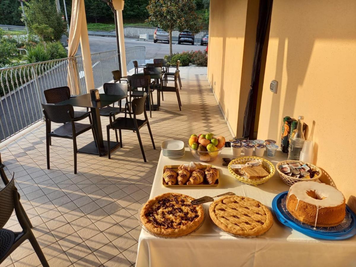 Hotel Ristorante Villa Terry Lauria Inferiore Eksteriør bilde